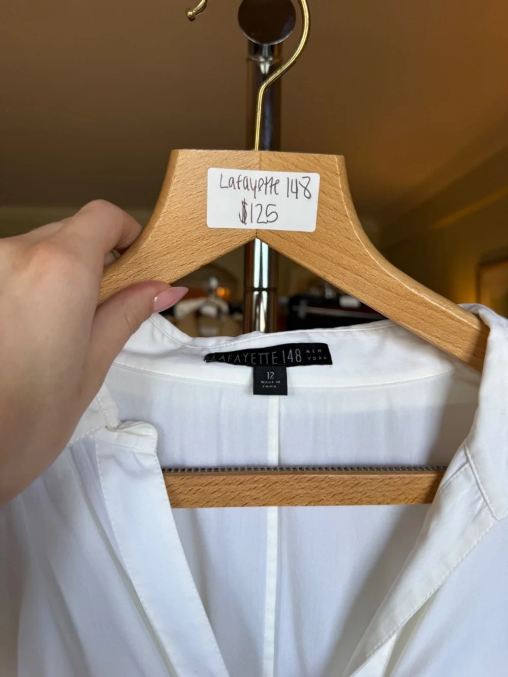 Lafayette 148 White Stretch Cotton Blouse - Ruched Front & Flared Cuffs - Picture 4 of 8